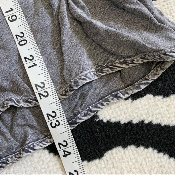 Solitare Boho Mineral Wash Embroidered Bell Sleeve Top Gray Size Medium - Picture 10 of 11